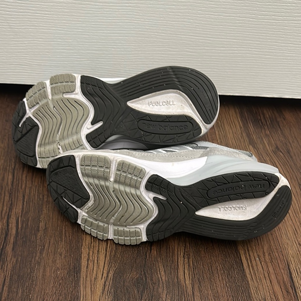 New Balance USA 990 v6 Sneakers - Picture 8 of 9